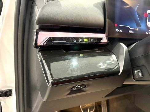 Used 2025 BMW i5 xDrive40 w/ M Sport Package AWD/4WD image 11