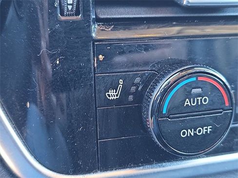 Used 2021 Nissan Rogue SV w/ Premium Package image 24