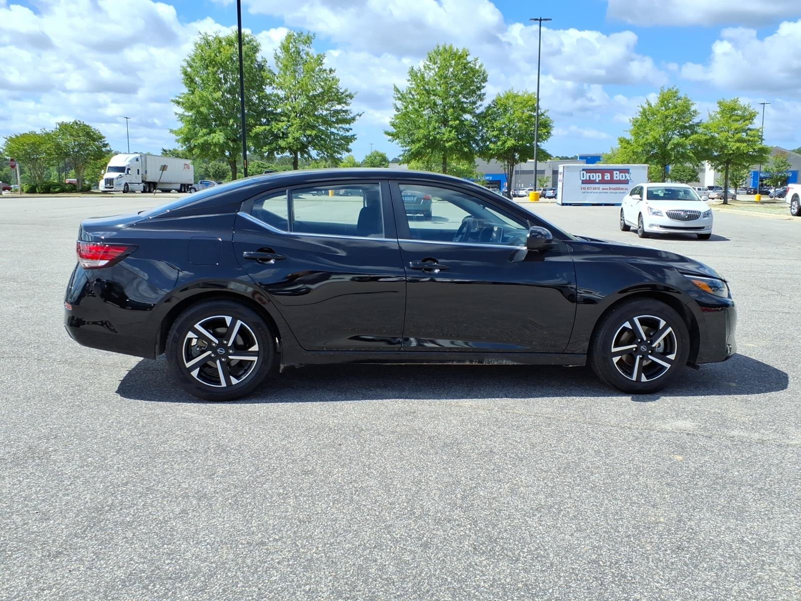 Used 2025 Nissan Sentra SV FWD image 26