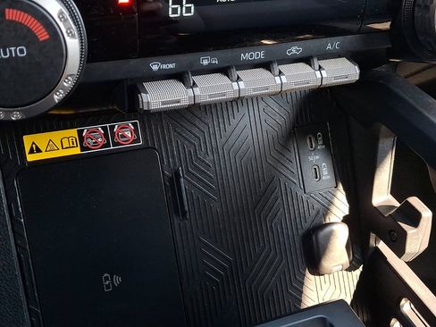 Used 2024 Toyota Tacoma TRD Off-Road w/ TRD Off Road Upgrade Package image 25