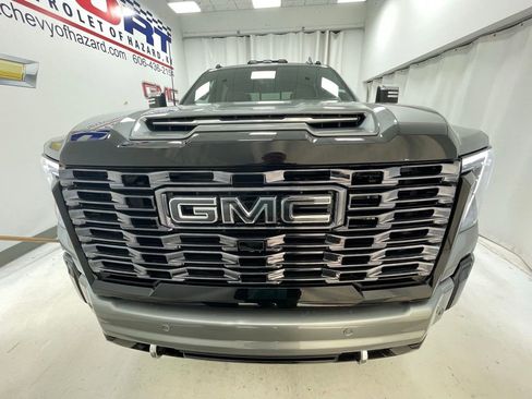 New 2026 GMC Sierra 2500 Denali Ultimate AWD/4WD image 2