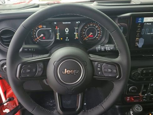 New 2025 Jeep Wrangler Unlimited Rubicon image 29