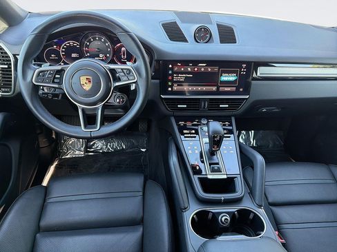 Used 2022 Porsche Cayenne Coupe AWD/4WD image 6