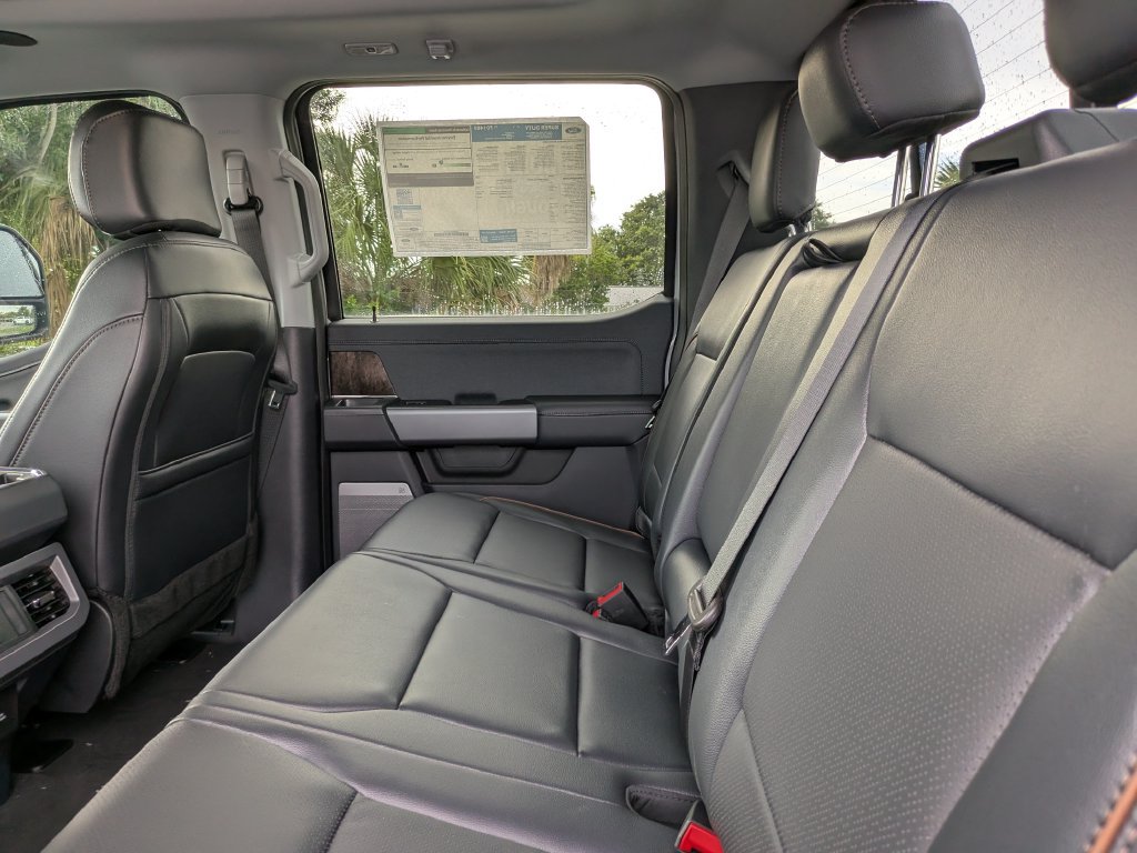New 2026 Ford F250 Lariat w/ Black Appearance Package AWD/4WD image 17