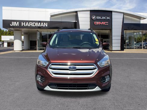 Used 2018 Ford Escape SE FWD image 2