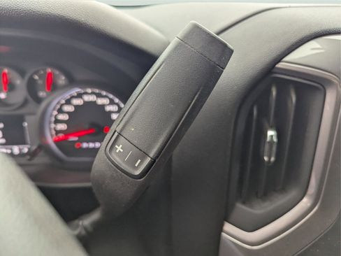 Used 2023 Chevrolet Silverado 1500 Custom image 23