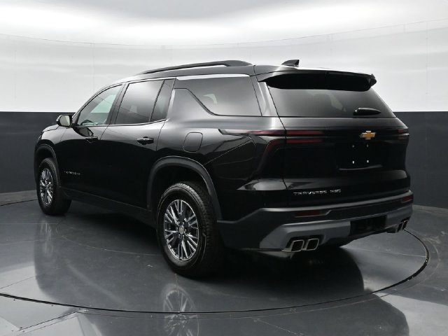 Used 2025 Chevrolet Traverse LT AWD/4WD image 8