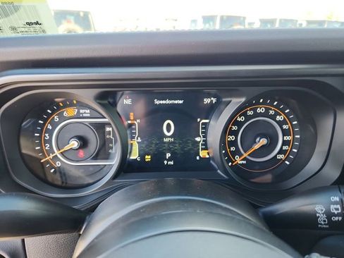 New 2026 Jeep Wrangler Unlimited Rubicon w/ Technology Group image 16