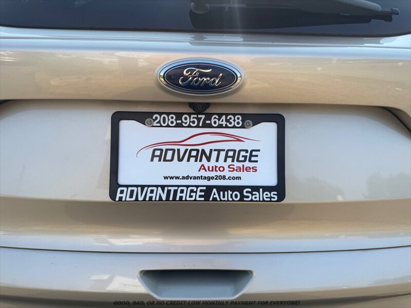 Used 2018 Ford Escape SE w/ Ford Safe & Smart Package AWD/4WD image 30