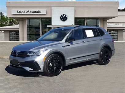 Certified 2024 Volkswagen Tiguan SE R-Line