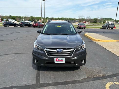 Used 2022 Subaru Outback Premium AWD/4WD image 3