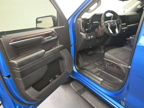 Used 2024 GMC Sierra 1500 Elevation AWD/4WD image 10