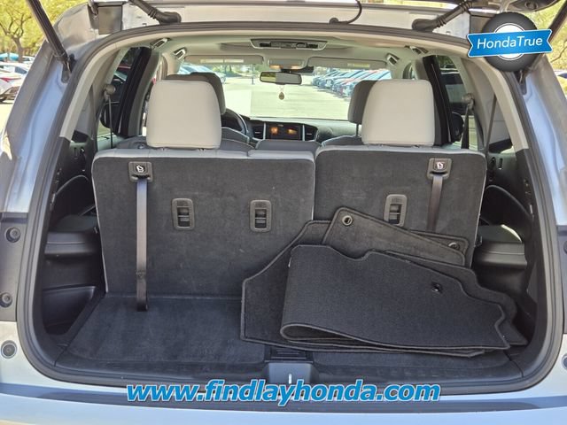 Certified 2017 Honda Pilot Touring image 22