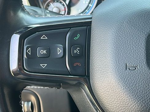 Used 2022 RAM 1500 Limited AWD/4WD image 16