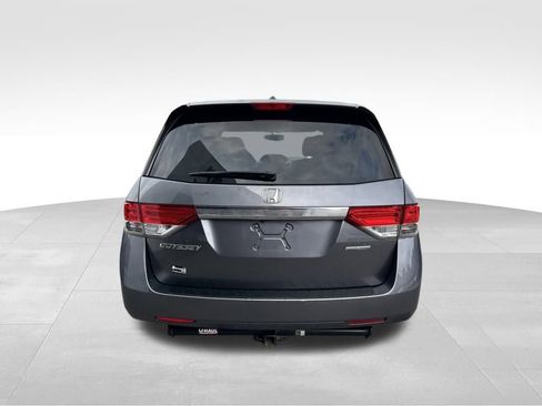 Used 2016 Honda Odyssey SE image 4