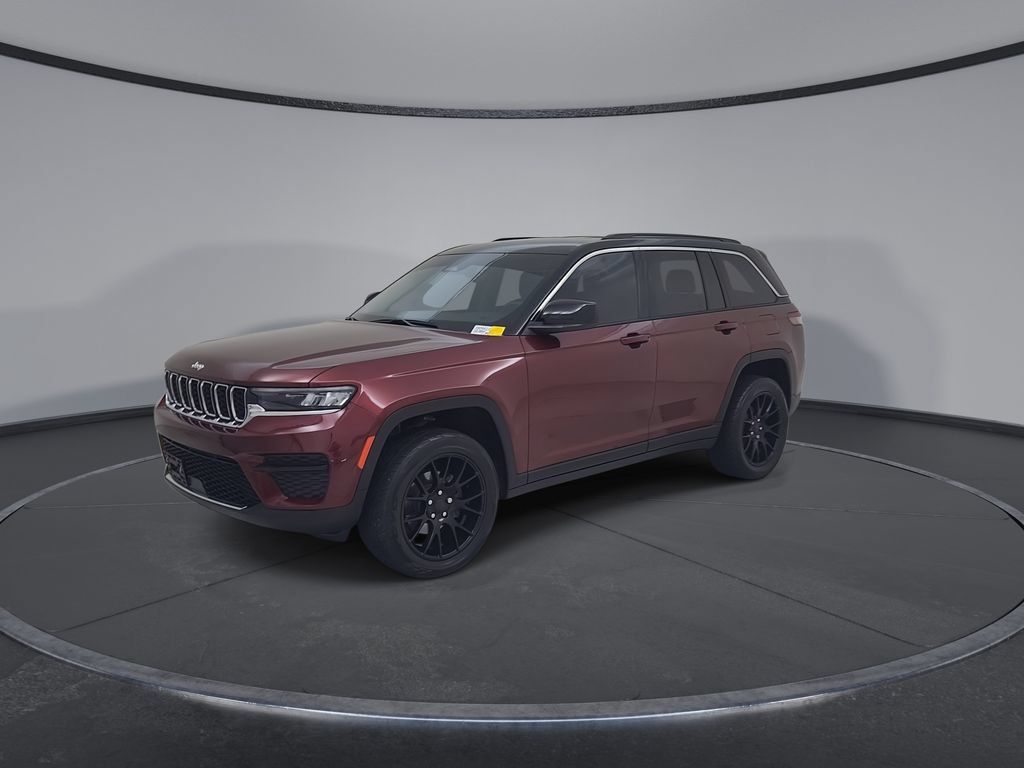 Used 2023 Jeep Grand Cherokee Laredo w/ Luxury Tech Group I AWD/4WD image 8