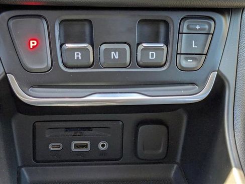 Used 2019 GMC Terrain SLT w/ Preferred Package image 17