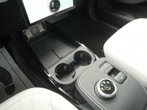 Used 2024 Ford Mustang Mach-E Premium image 27