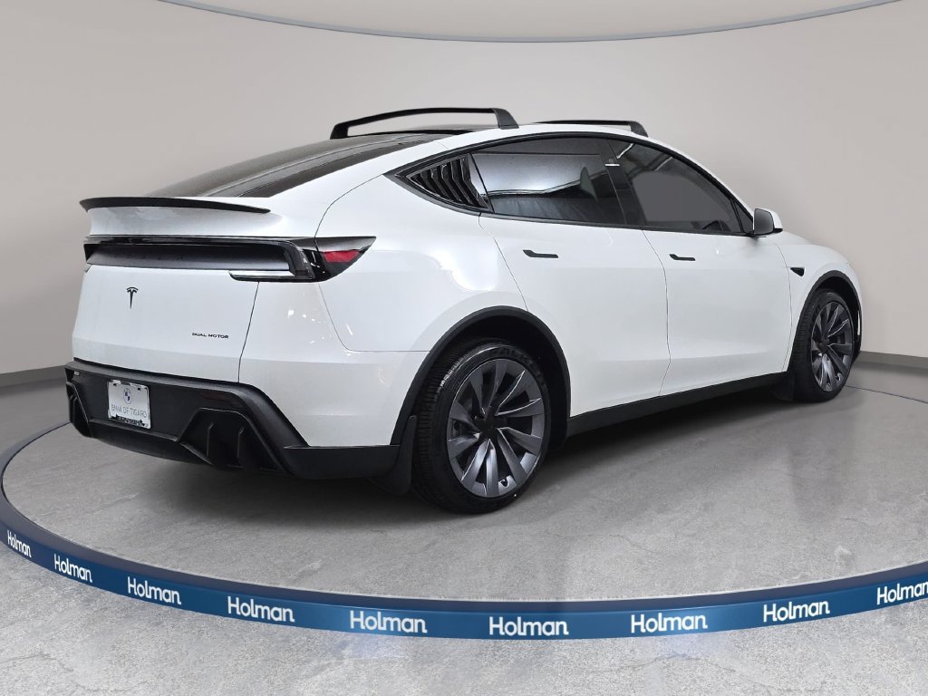 Used 2026 Tesla Model Y AWD image 6