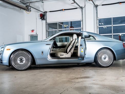 Used 2017 Rolls-Royce Wraith image 8