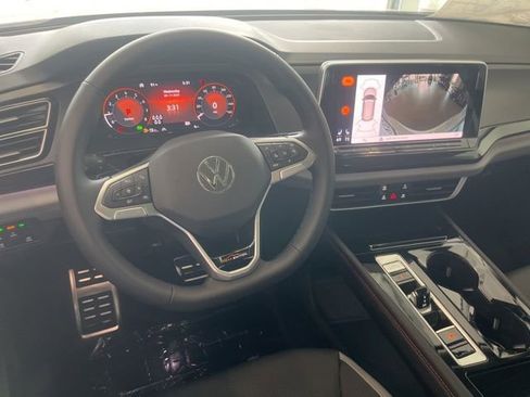 New 2026 Volkswagen Atlas Peak Edition image 32