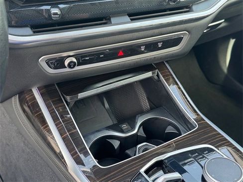 Used 2023 BMW X7 xDrive40i image 24