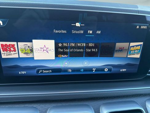 Used 2025 Mercedes-Benz GLS 450 4MATIC image 23