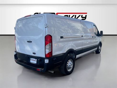 Used 2024 Ford Transit 150 Low Roof AWD image 7