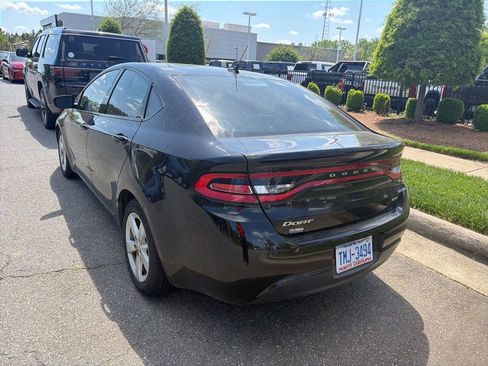 Used 2015 Dodge Dart SXT image 3