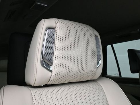 Certified 2025 Cadillac Escalade Sport Platinum AWD/4WD image 19