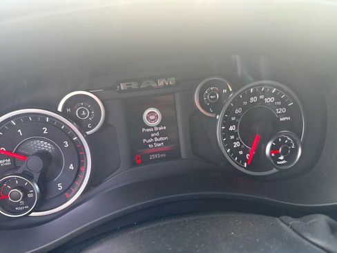Used 2025 RAM 2500 Tradesman AWD/4WD image 8