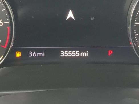 Used 2022 Buick Envision Avenir w/ Technology Package II FWD image 16