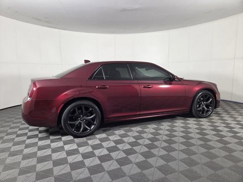 Used 2023 Chrysler 300 Touring L w/ Comfort Group RWD image 4