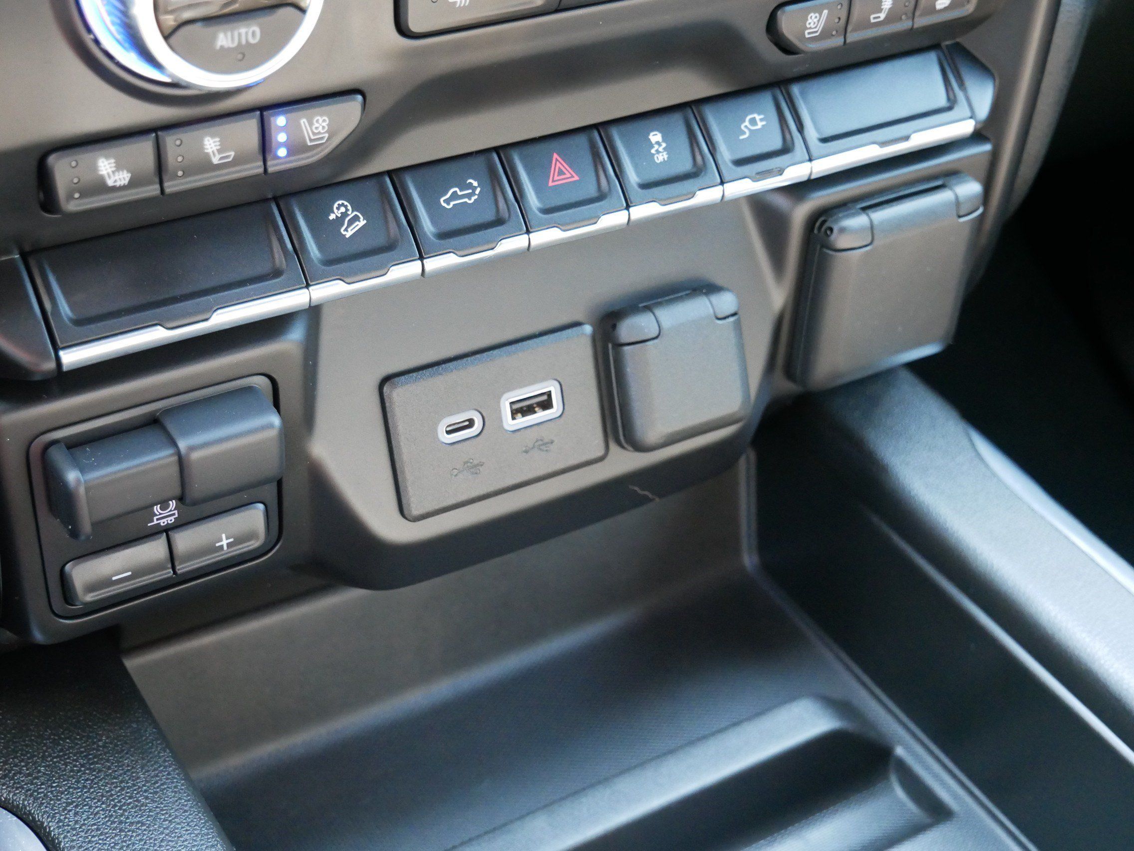 Used 2021 GMC Sierra 1500 AT4 AWD/4WD image 22