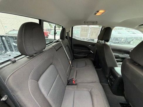 Used 2022 Chevrolet Colorado LT w/ Safety Package AWD/4WD image 23