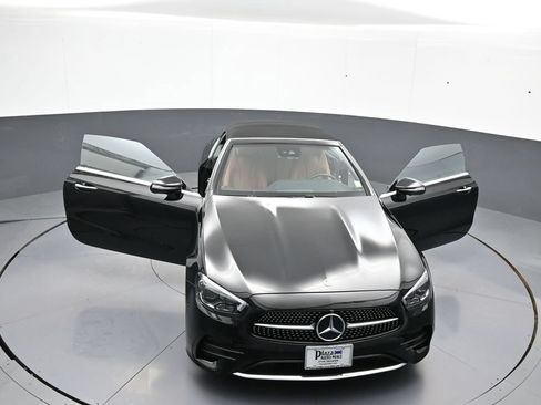 Used 2023 Mercedes-Benz E 450 4MATIC Cabriolet image 52