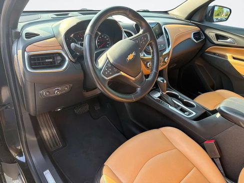 Used 2018 Chevrolet Equinox Premier FWD image 24