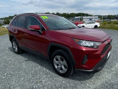 Certified 2022 Toyota RAV4 LE AWD/4WD image 2
