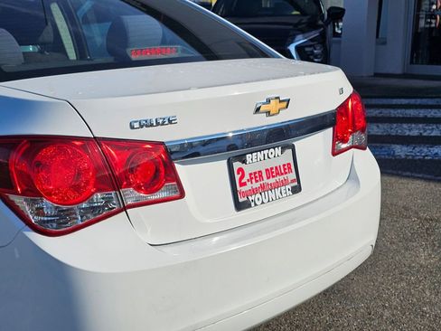 Used 2014 Chevrolet Cruze LT image 10