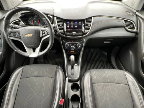 Used 2020 Chevrolet Trax LT w/ Driver Confidence Package FWD image 35