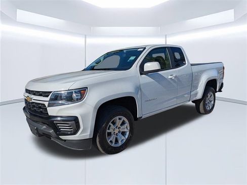 Used 2022 Chevrolet Colorado LT w/ Safety Package image 8