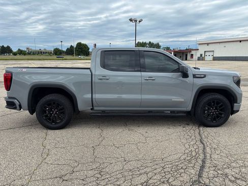 Used 2024 GMC Sierra 1500 Elevation w/ LPO, Elevation Black Package AWD/4WD image 6