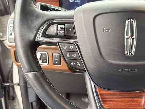 Used 2024 Lincoln Navigator L Reserve image 17