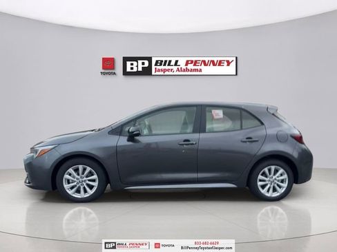 New 2026 Toyota Corolla SE image 2