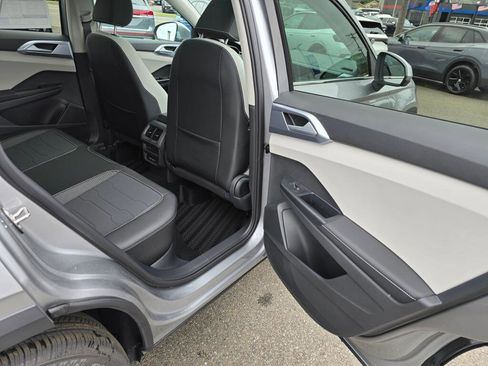 New 2026 Volkswagen Taos SE AWD/4WD image 39