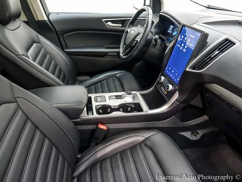 Used 2024 Ford Edge SEL w/ Convenience Package image 26
