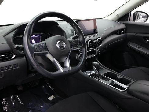 Used 2021 Nissan Sentra SV FWD image 12