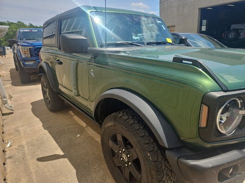 Used 2022 Ford Bronco Black Diamond AWD/4WD image 3