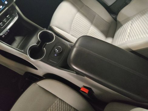 Used 2018 GMC Terrain SLE FWD image 26