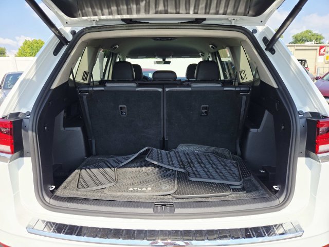 Used 2023 Volkswagen Atlas SE AWD/4WD image 11